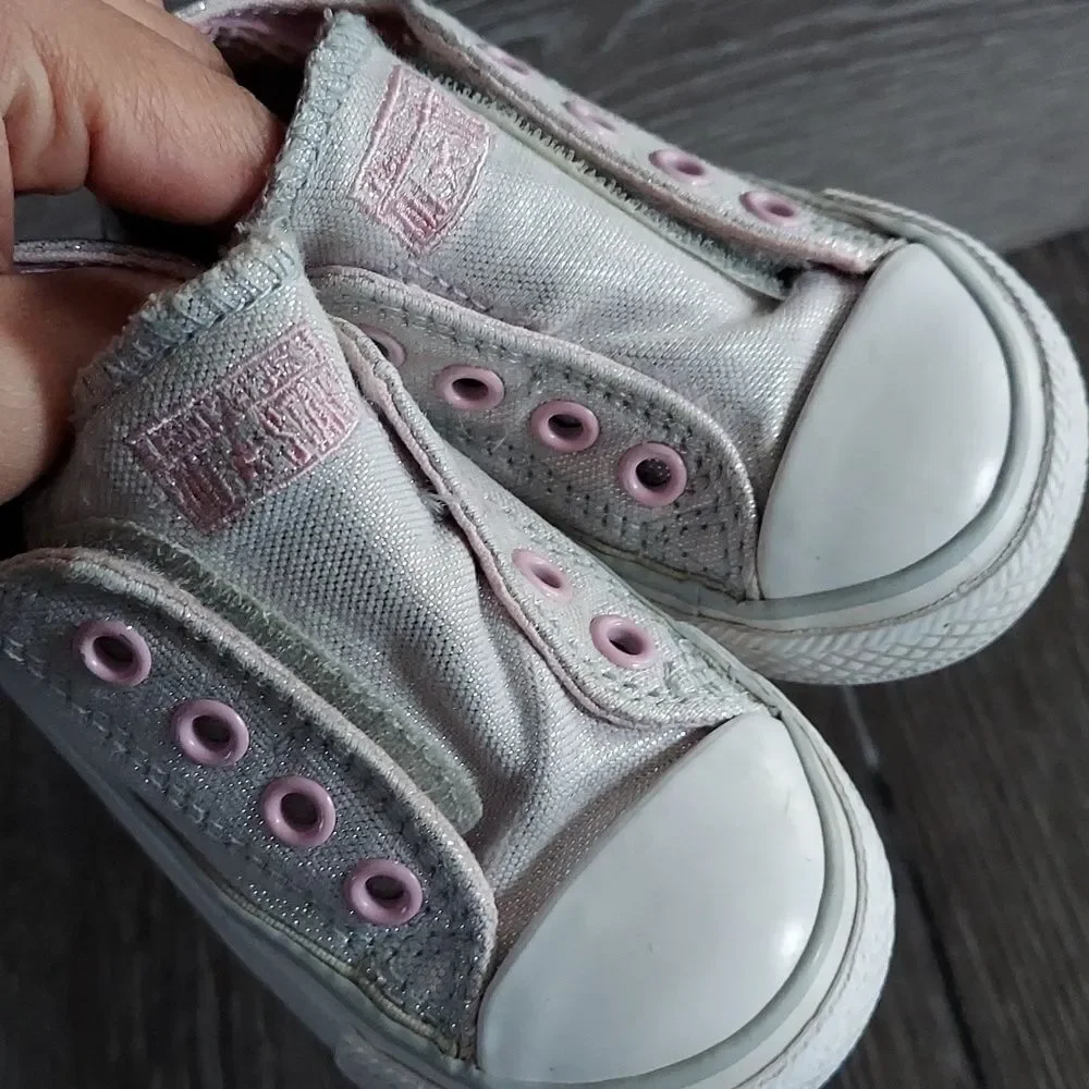 Converse sneaker hook